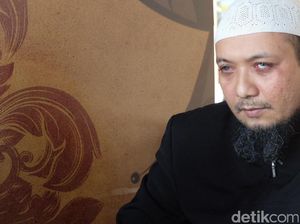 Novel Duga Kapolri Dilapori soal Oknum Polisi Terima Order Teror