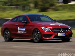 Pemerintah Siap Samakan Regulasi Sedan dengan MPV