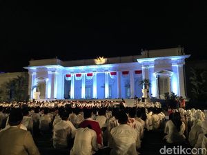 1.000 Santri Ikuti Zikir Mensyukuri Nikmat Kemerdekaan di Istana