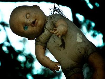 Foto: Kamu Pasti Tidak Berani Datang ke Pulau Boneka Ini