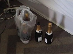 Minum Sampanye Hingga Mabuk dan Tertidur, Pencuri Ditangkap Polisi