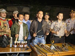 Sisir Taman BMW, Polisi Amankan Sajam dan Bom Molotov