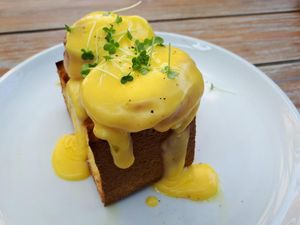 Ini Egg Benedict dari Tiga Kafe di Kawasan Senopati, Mana yang Enak? Ini Egg Benedict dari Tiga Kafe di Kawasan Senopati, Mana yang Enak?