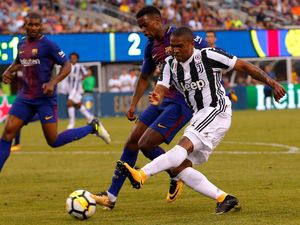 Douglas Costa Gabung Juve demi Gelar Liga Champions