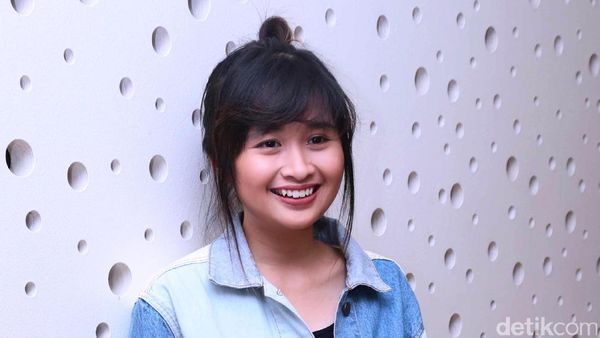 Senyum Semringah Gritte Agatha