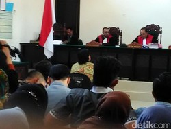 Dimas Kanjeng Divonis 18 Tahun Penjara