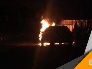 Mobil Terbakar di Gatot Subroto