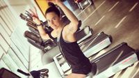 Mengintip Rahasia Lengan Kekar si Sporty Spice Mel C