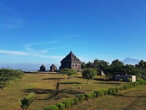 Kronologi Wanita Hindu Tak Diizinkan Berdoa di Candi Ijo Versi Pengelola Kronologi Wanita Hindu Tak Diizinkan Berdoa di Candi Ijo Versi Pengelola