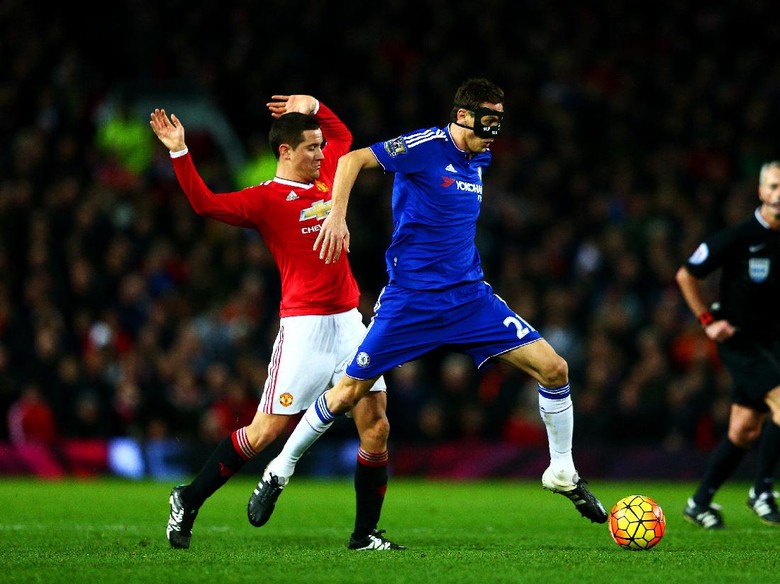 Matic Tak Sabar Rasakan Dukungan 70 Ribu Pasang Mata di Old Trafford Matic Tak Sabar Rasakan Dukungan 70 Ribu Pasang Mata di Old Trafford
