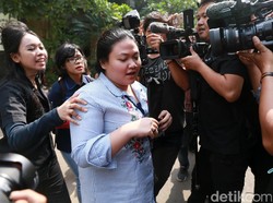Anak Nia Daniaty Diduga Tipu Guru SMA Sendiri