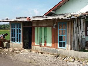 Melihat Rumah Reyot Hafiz Cilik Difabel yang Akan Berangkat Haji