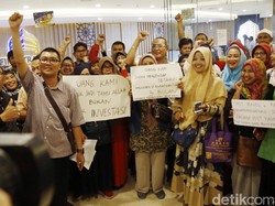 Karyawan First Travel Keluhkan Gaji Mulai Terhambat