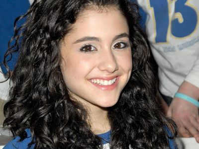 Foto: Mengintip 10 Penampilan Imut Ariana Grande dari Tahun ke Tahun