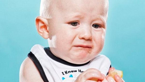 Gemasnya Eskpresi Bayi-bayi Ini Saat Cicip Lemon Pertama Kali