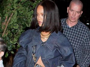 Rihanna Sampai Natalie Portman Terobsesi Tas Dior Satu Ini