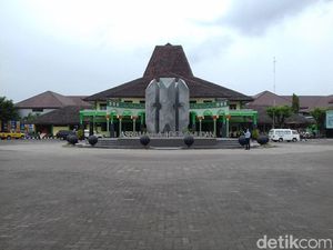 Jemaah Haji Debarkasi Solo: 100 Wafat, 20 Ditinggal di Saudi