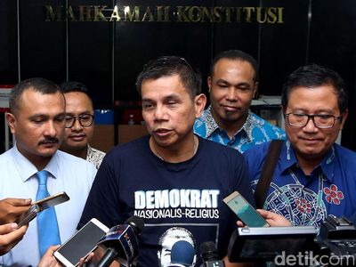 Hinca Panjaitan Cs, Curhat Presidential Threshold ke MK