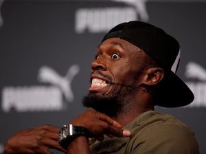 Segera Pensiun sebagai Pelari, Bolt Tunggu Telepon dari Mourinho