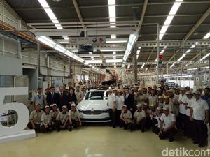 Rakit Seri 5 di Indonesia, BMW Siap Bagi Ilmu dengan Mitra Lokal