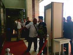 Berbatik Hijau, Dedi Mulyadi Hadiri Musyawarah Wilayah PKB Jabar