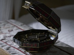 Wish Upon: Berhati-hatilah Jika Berdoa