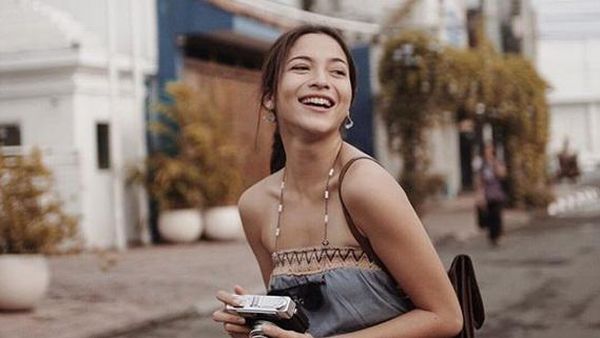 Putri Marino, Si Manis yang Hobi Travelling