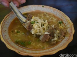 Soto Sedaap Boyolali: Murah Meriah, Seporsi Soto Ayam dan Daging Cuma Rp 8 Ribu!