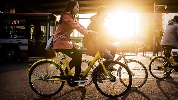 TGIF! Sambut Akhir Pekan, Ini Daftar Olahraga Malam yang Bisa Dilakukan