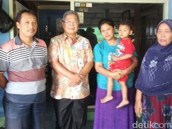 Wagub Jateng Jenguk Pedagang Tempe yang Tertabrak Rombongannya