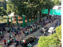 Sandiaga Berencana Ajak Bos Ojek Online Atasi Macet di Palmerah