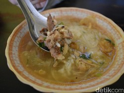 Kalau ke Solo, Enaknya Jajan Soto Ayam yang Murah Sedap di 5 Tempat Ini
