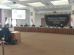 Calon Hakim Agung Ali Kelabakan Ditanya PK hingga Dwangsom