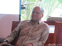 Air Mata Anak BJ Habibie Lihat Cuplikan Film Habibie & Ainun 3