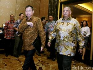 Dukung Energi Terbarukan, PLN Teken 53 Kontrak Jual Beli Listrik
