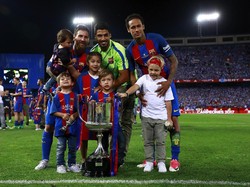 Trio MSN Sisakan Kenangan Indah, Cuma Messi yang Kini Belum Pindah