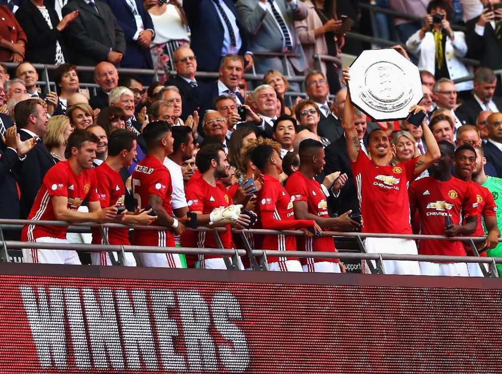 Para Pemegang Rekor di Ajang Community Shield Para Pemegang Rekor di Ajang Community Shield