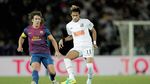 Neymar yang sedang Jadi Pusat Perhatian Itu