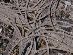 Dear Habiburokhman, Simpang Susun Los Angeles Lebih Rumit dari Semanggi