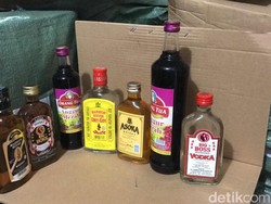 Polisi Gerebek Tempat Pembuatan Miras Oplosan di Pekanbaru