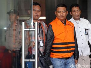 Para Tersangka OTT Pamekasan Resmi Ditahan Para Tersangka OTT Pamekasan Resmi Ditahan