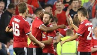 Juan Mata akhirnya menjadi penentu kemenangan MU melalui golnya pada menit ke-81. Foto: Paul Faith/AFP