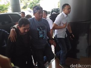 Kasus Dugaan Cabul dan Kepemilikan Senpi Aa Gatot Segera Disidang Kasus Dugaan Cabul dan Kepemilikan Senpi Aa Gatot Segera Disidang