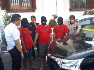 Komplotan Penggelapan Mobil Sewa Dibekuk, 19 Mobil Diamankan