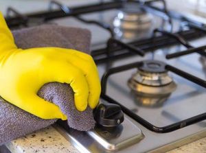 Video: Mudah Memakai Sarung Tangan dengan Bedak