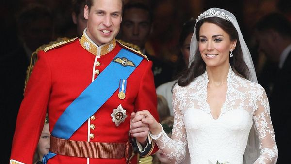 Foto: 10 Gaun Pengantin Putri Kerajaan Dunia, Indonesia Paling Beda