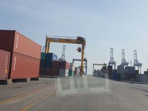 Garap Proyek Kanal CLB dan Pelabuhan Kijing, Pelindo II Siapkan Rp 11 T Garap Proyek Kanal CLB dan Pelabuhan Kijing, Pelindo II Siapkan Rp 11 T
