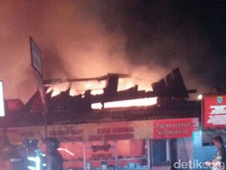 Kebakaran Lalap Lima Toko, Dua Warteg dan Dua Rumah di Cibaduyut