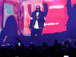 Permohonan R Kelly Bebas karena Pandemi Corona Ditolak Hakim