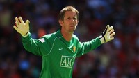 Edwin van der Sar lulusan magister manajemen olahraga internasional. (Jamie McDonald/Getty Images)